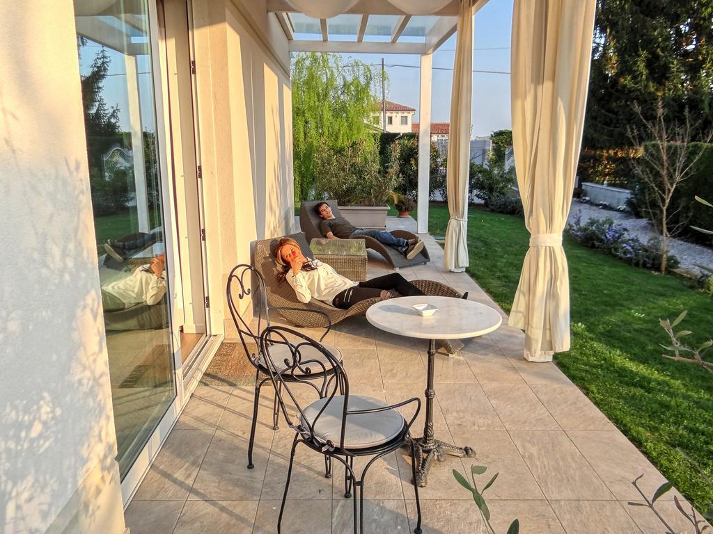 Superior Double Room with Extra Bed and Garden View