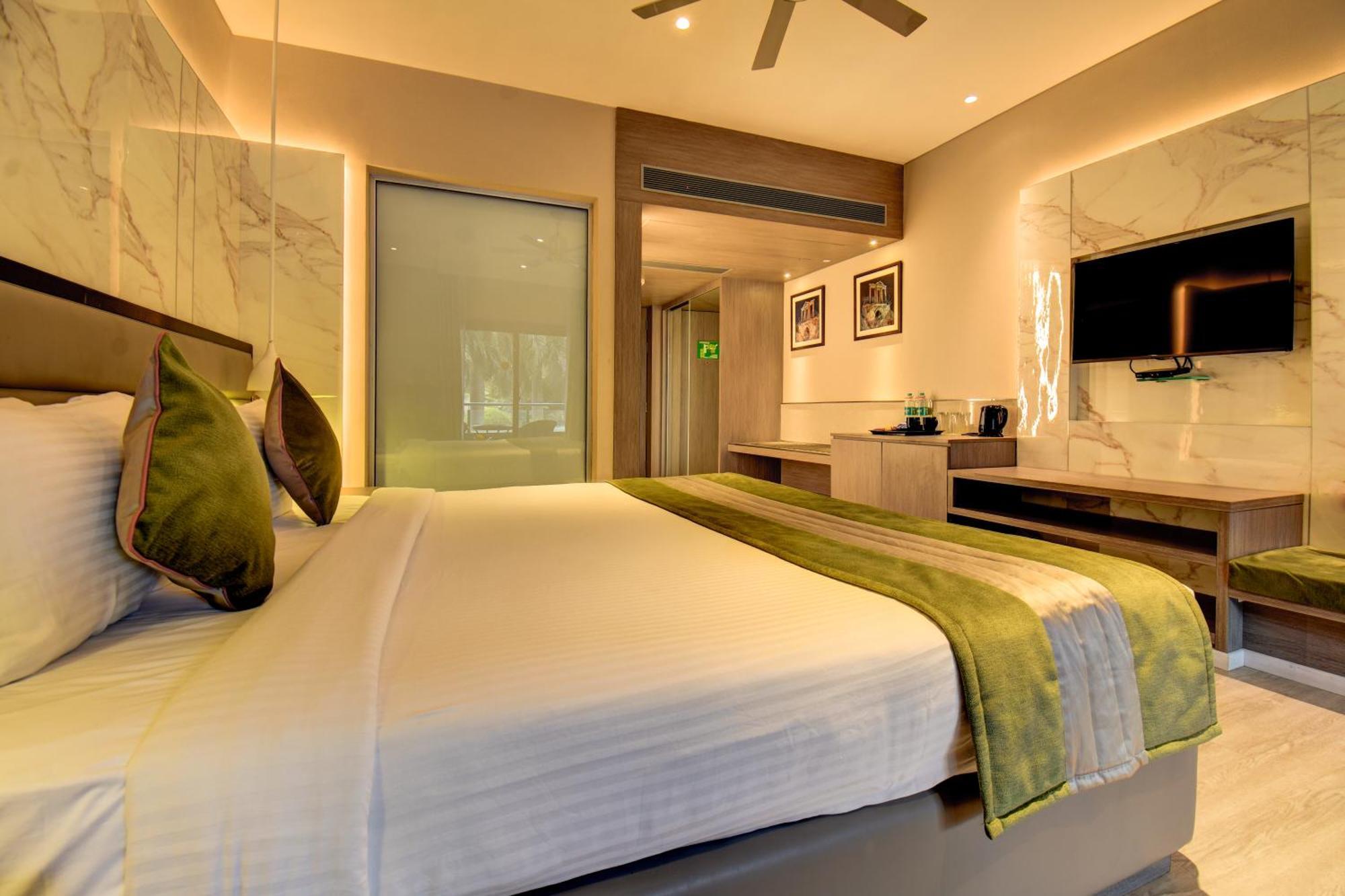 Superior Room with 15% Discount on Food and Soft Beverages , SPA , Saloon and Laundry(only washing and Ironing)
