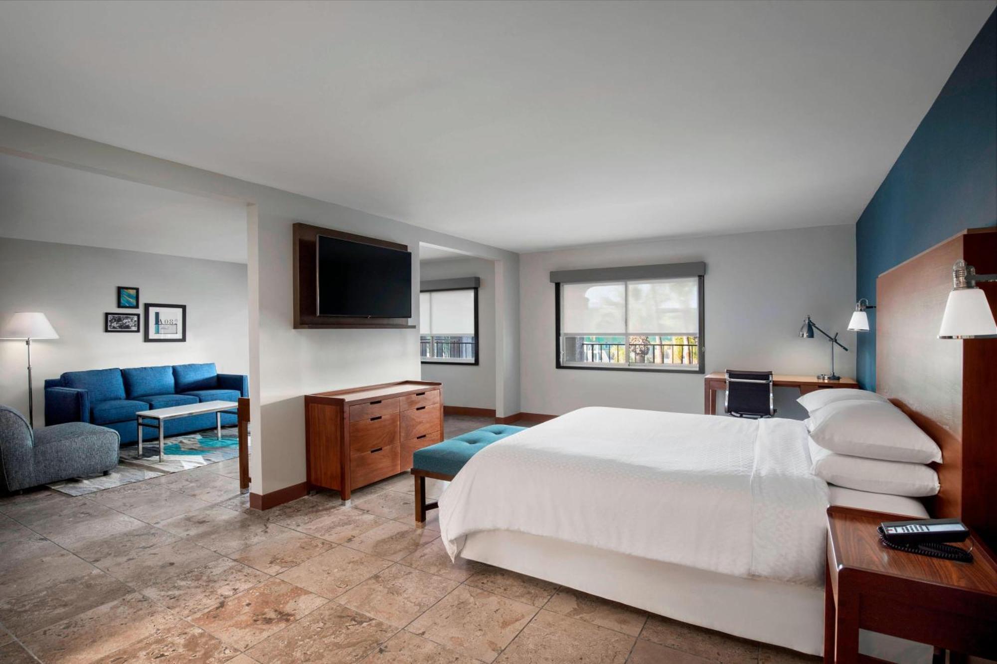 King Suite with Pool View - Mobility Accessible with Roll-in Shower