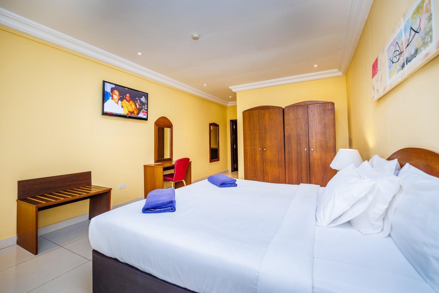 Deluxe Suite