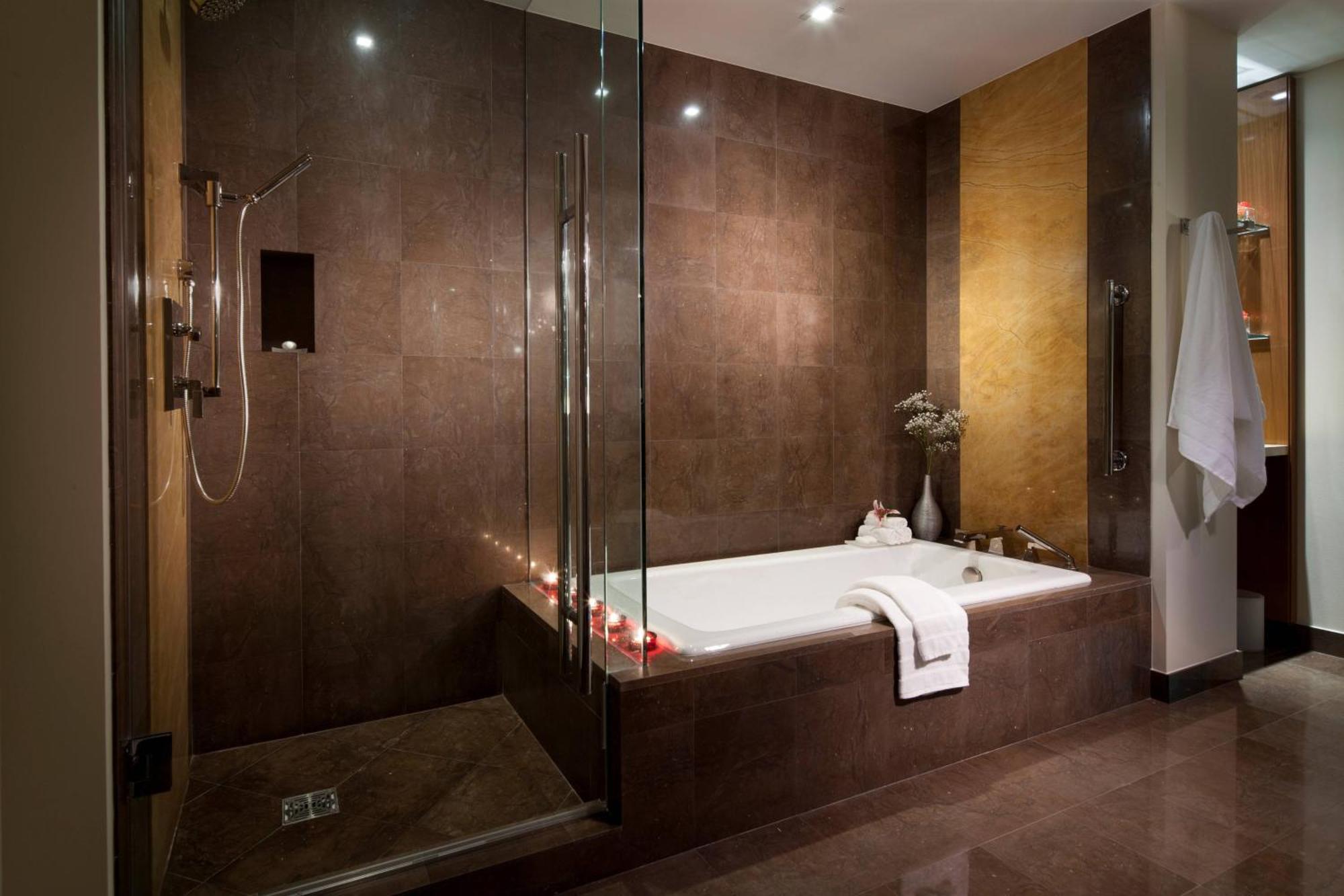 King or Double Room with City View