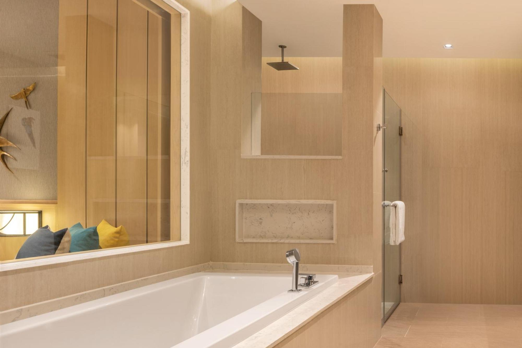 Grande Chambre Lits Jumeaux - Vue sur Piscine