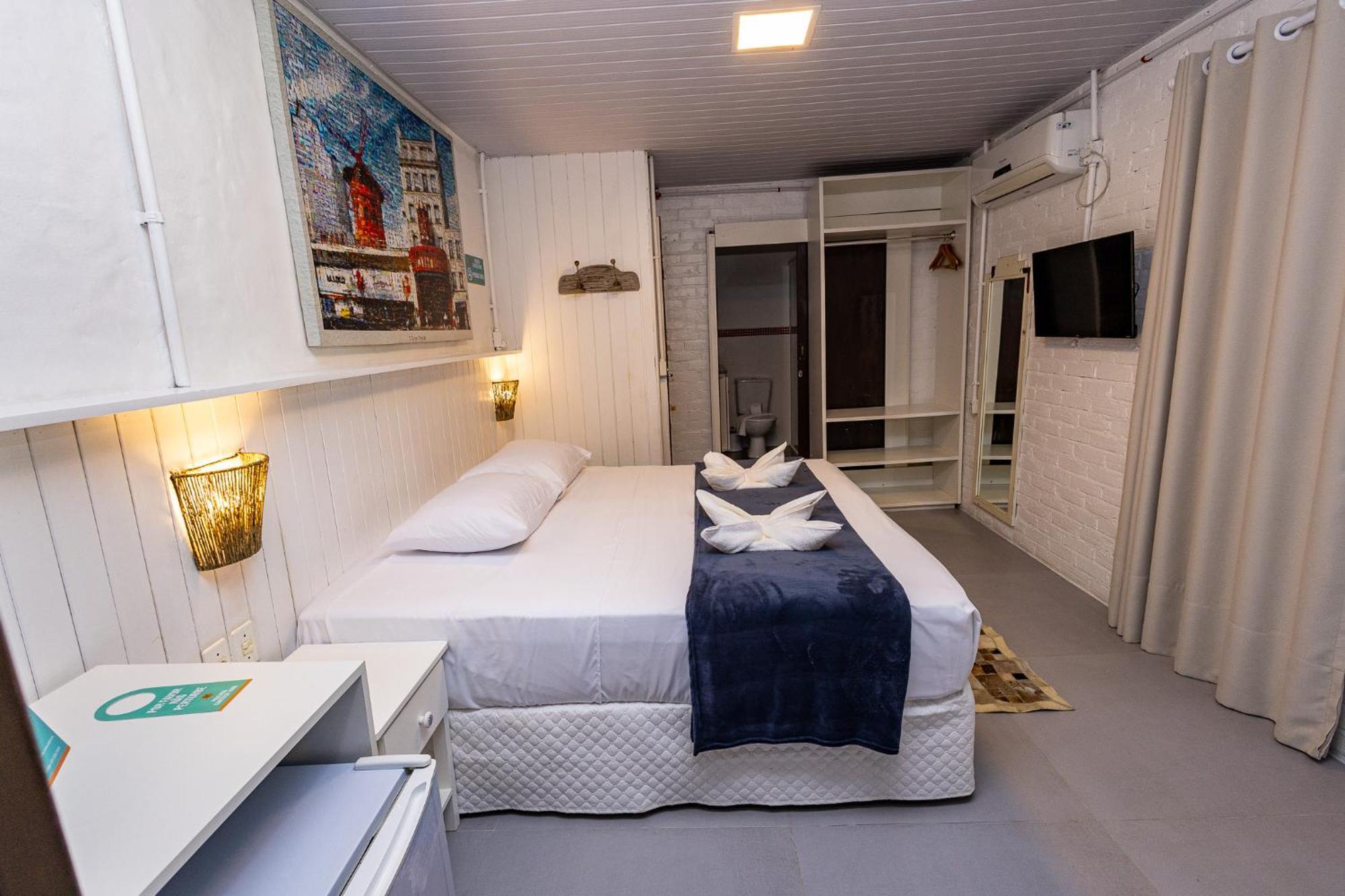 Deluxe Double Room Bath