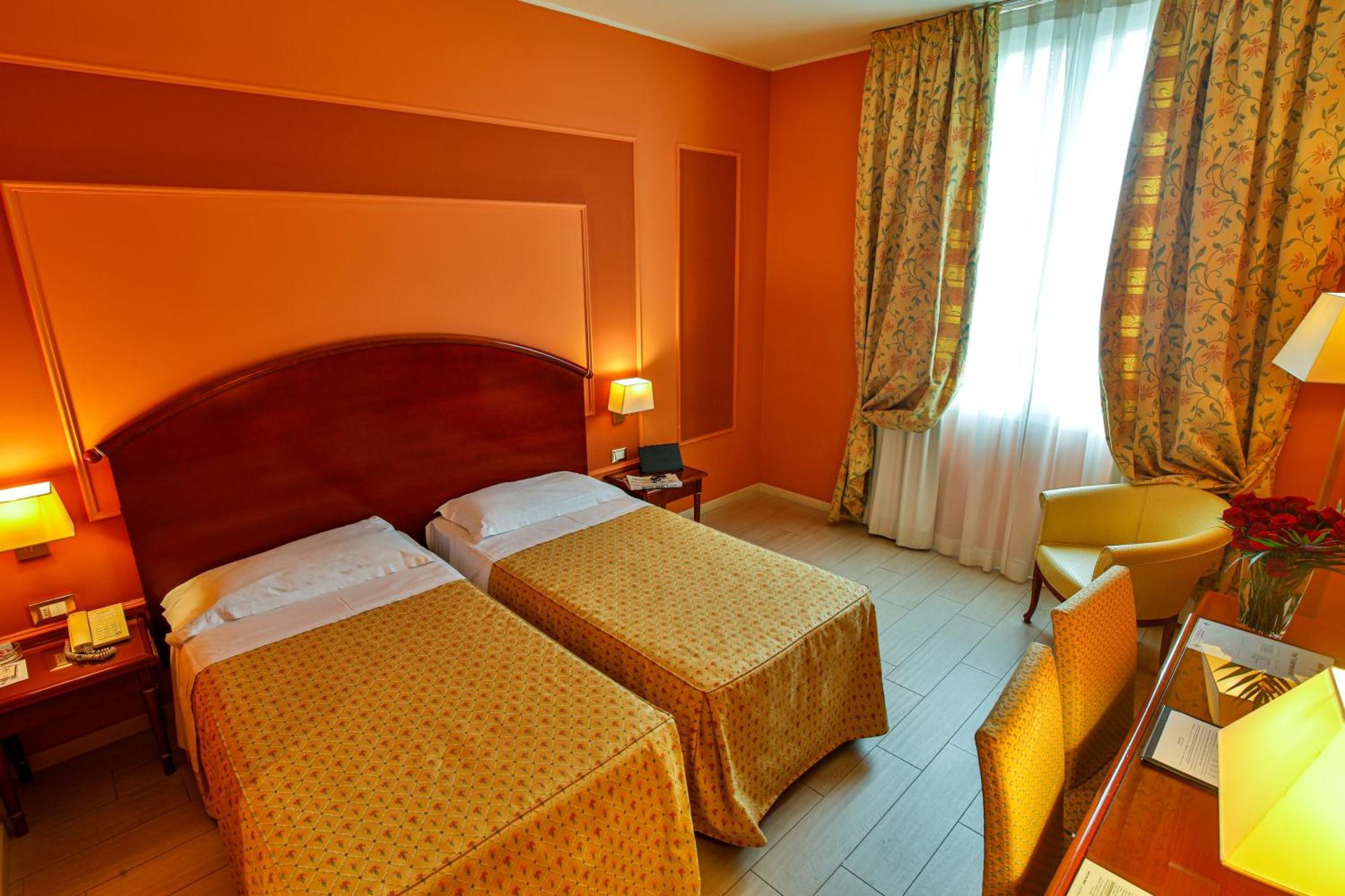 Comfort Double or Twin Room