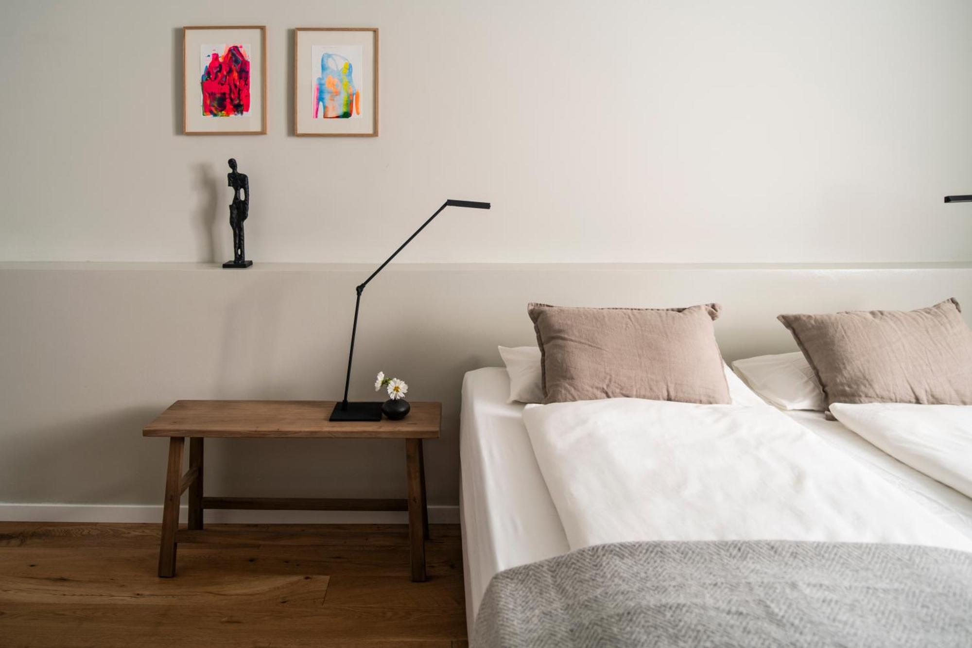 Double Room,1651167182:JPEG