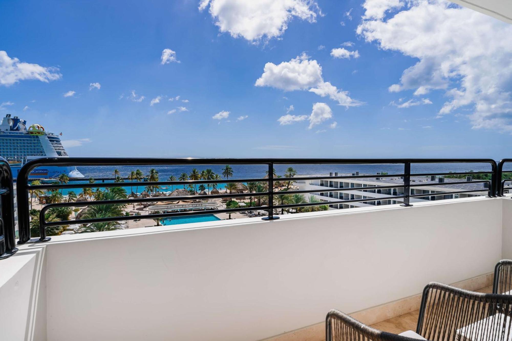 Suite mit Kingsize-Bett mit Meerblick