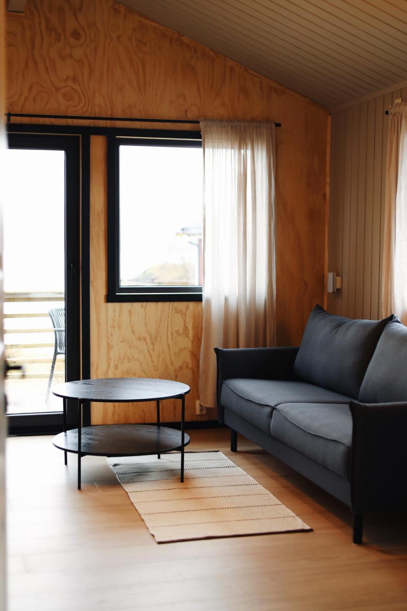 Family Cabin 4