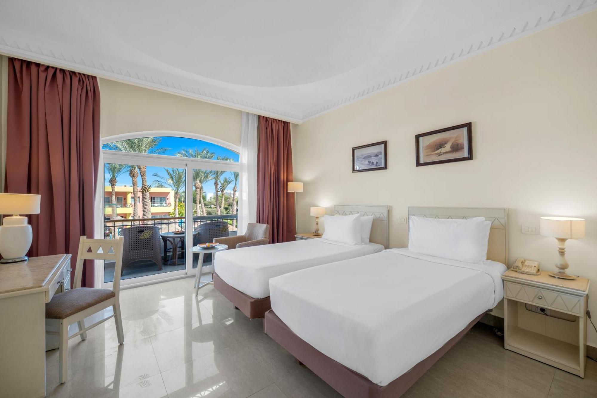 Chambre Double Standard - Vue sur Piscine