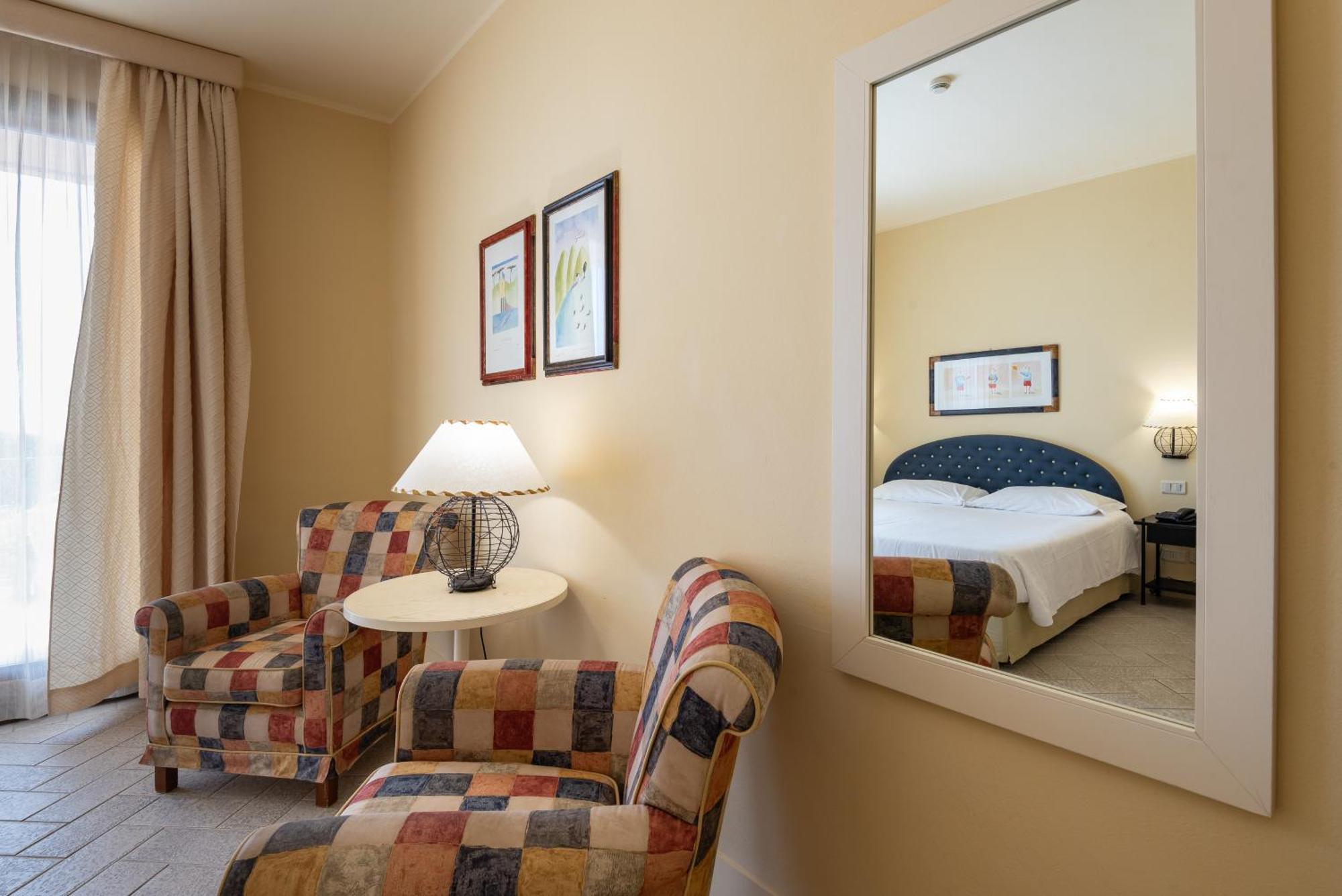 Double or Twin Room Partial Sea View
