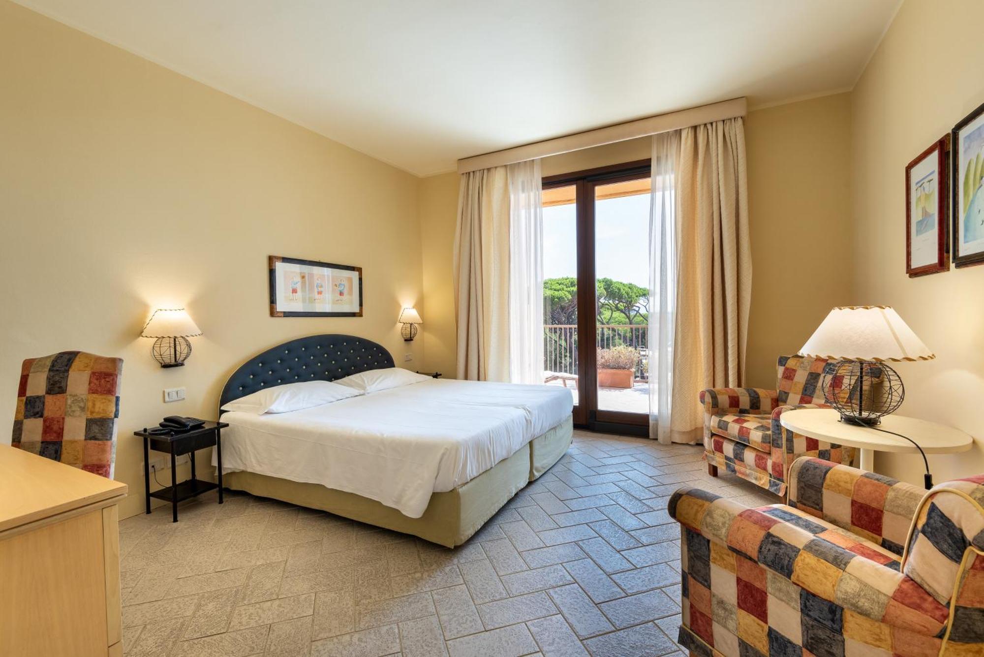 Double or Twin Room Sea View