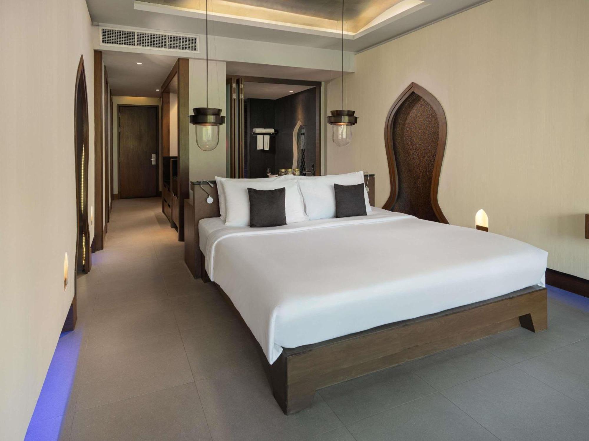 Premier King Room with Spa Bath