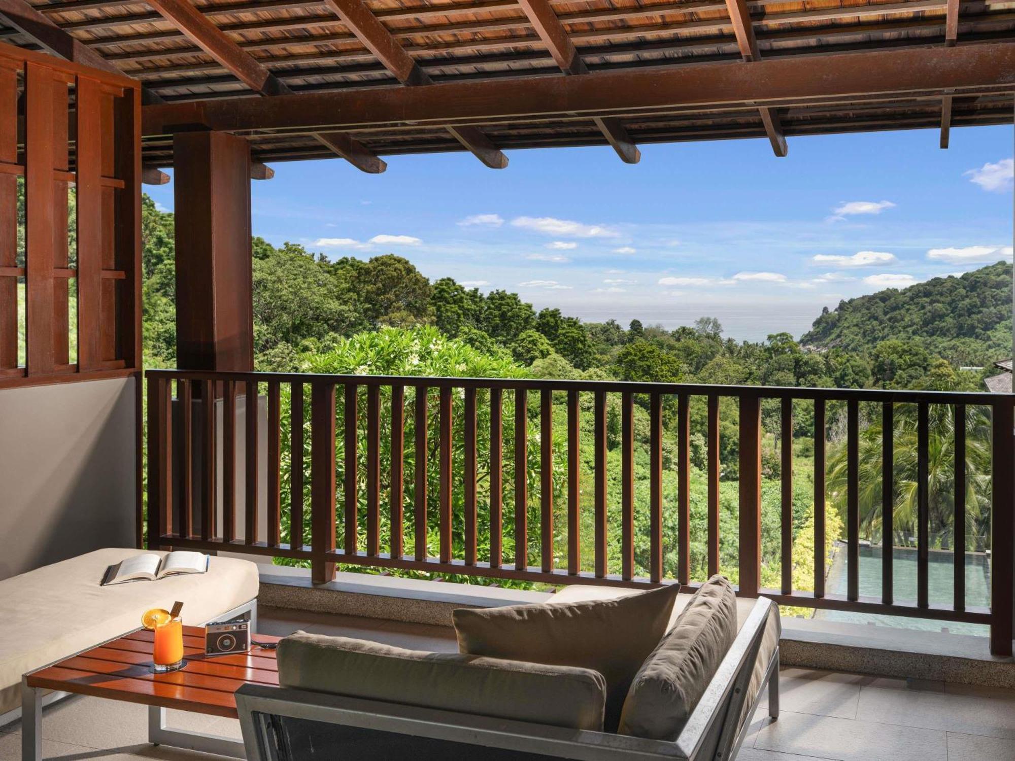 Premier King Room with Ocean View