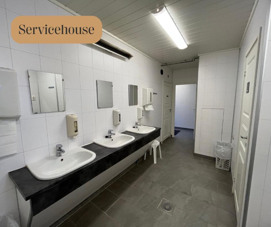 Cabin without bathroom