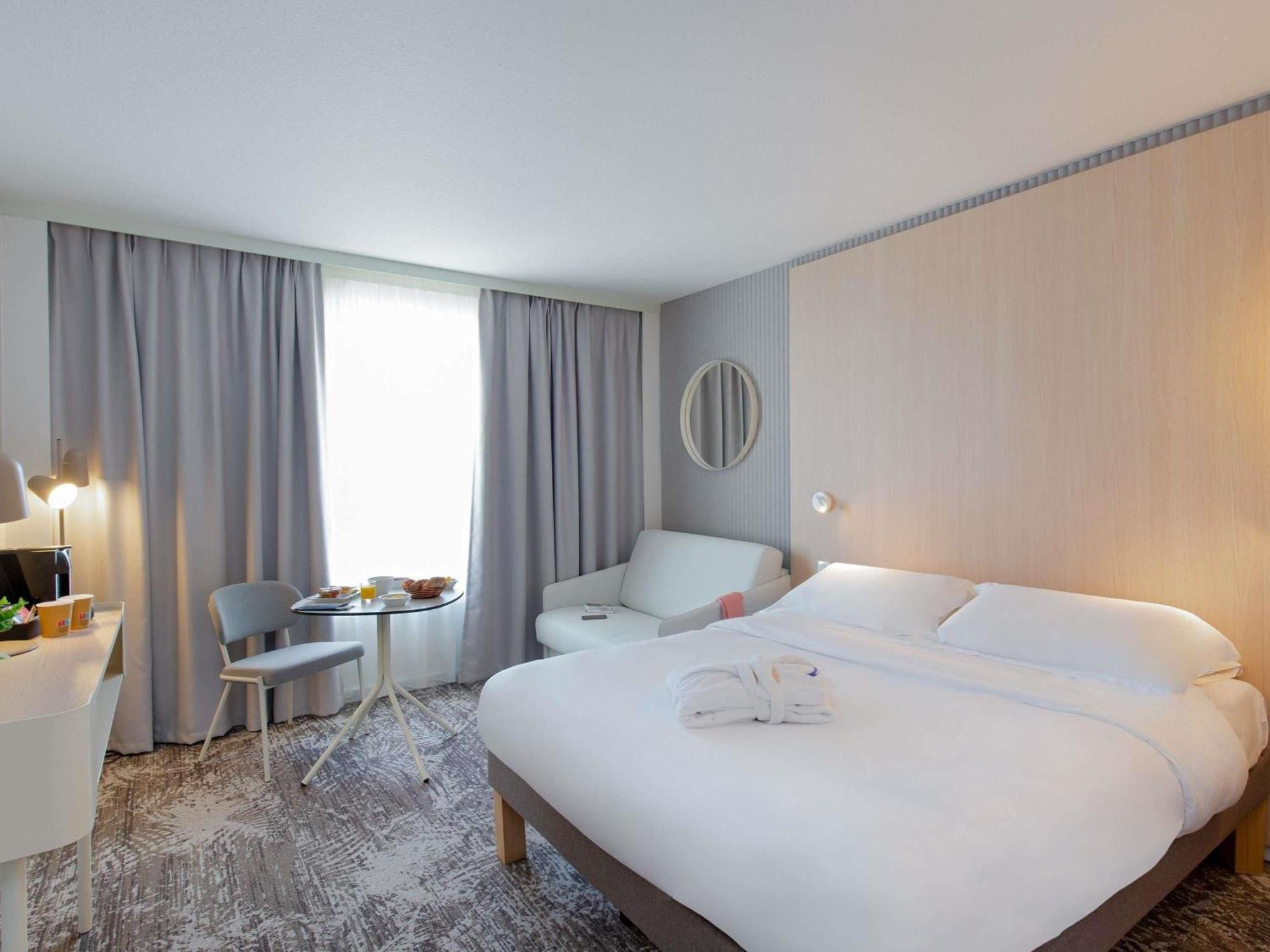 Camera Executive con 1 Letto Matrimoniale e 1 Divano-Letto Singolo