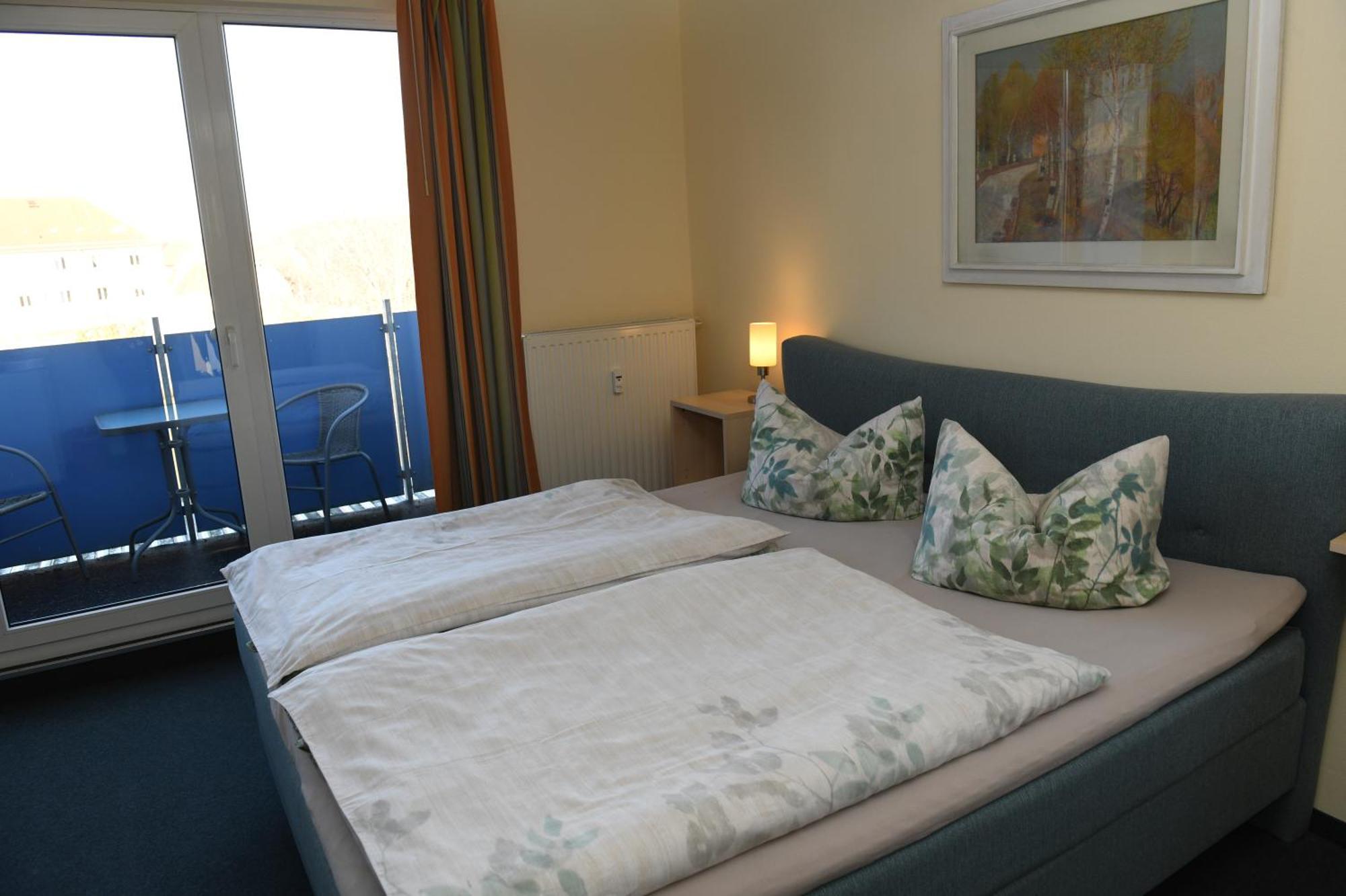Doppelzimmer mit Balkon