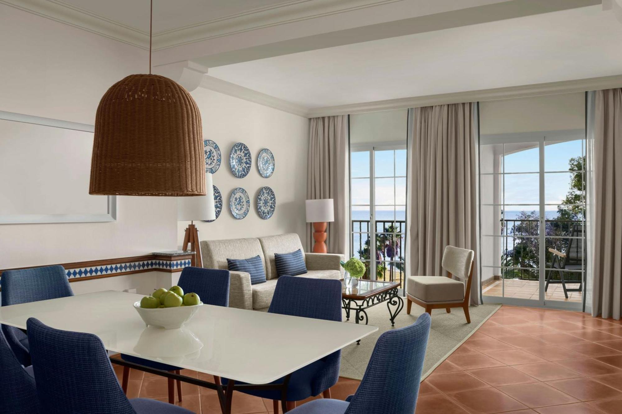 Three-Bedroom Apartment Balcony,1758317754:JPEG