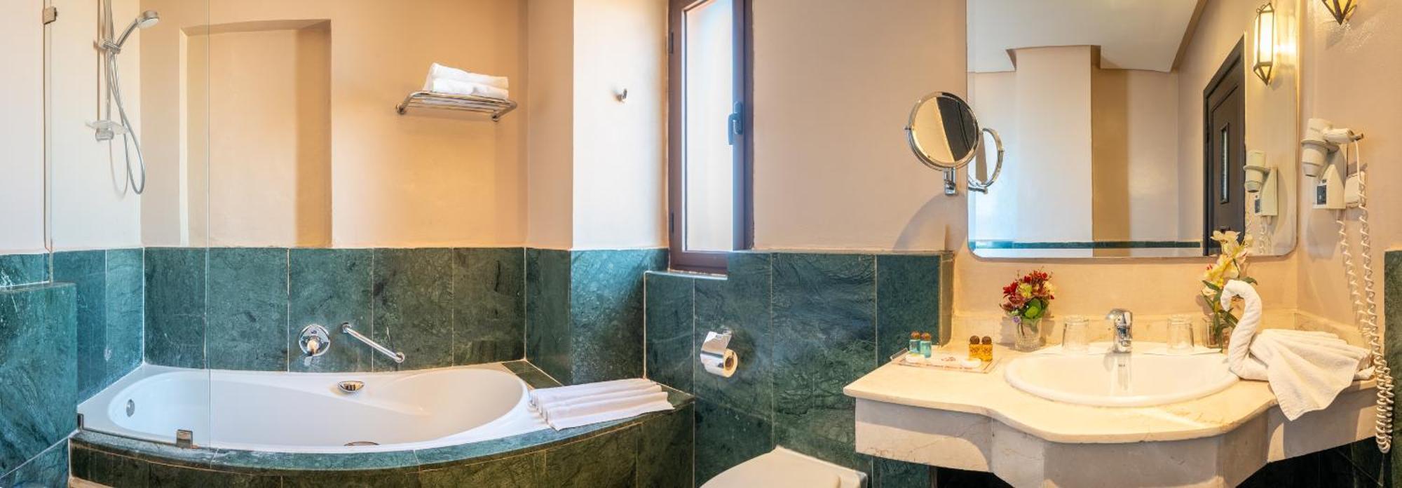 Junior Suite,1765852626:JPEG