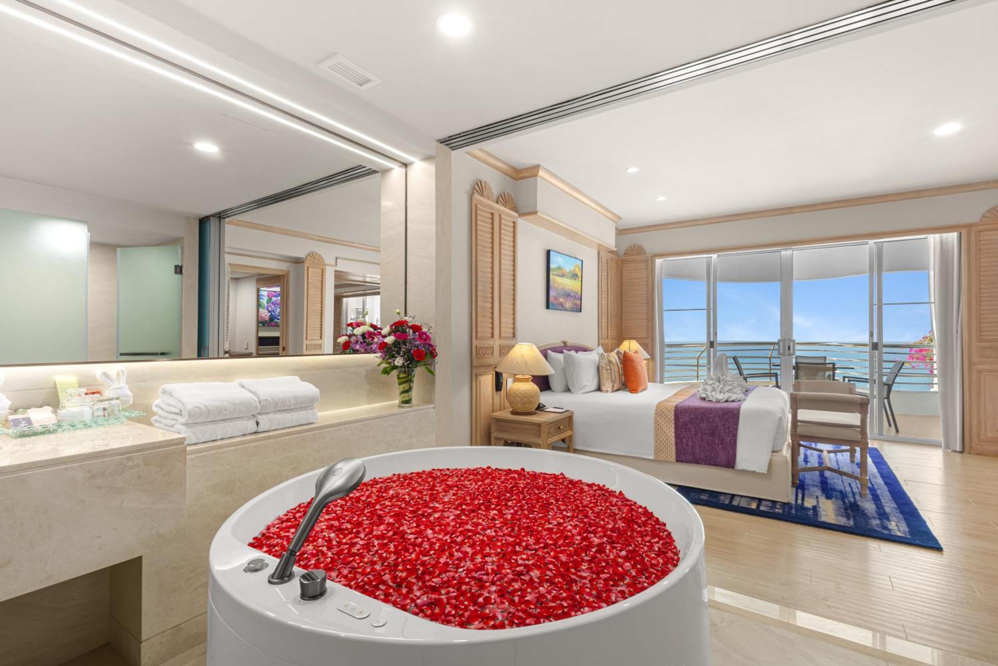 Royal Suite (2 bedrooms)