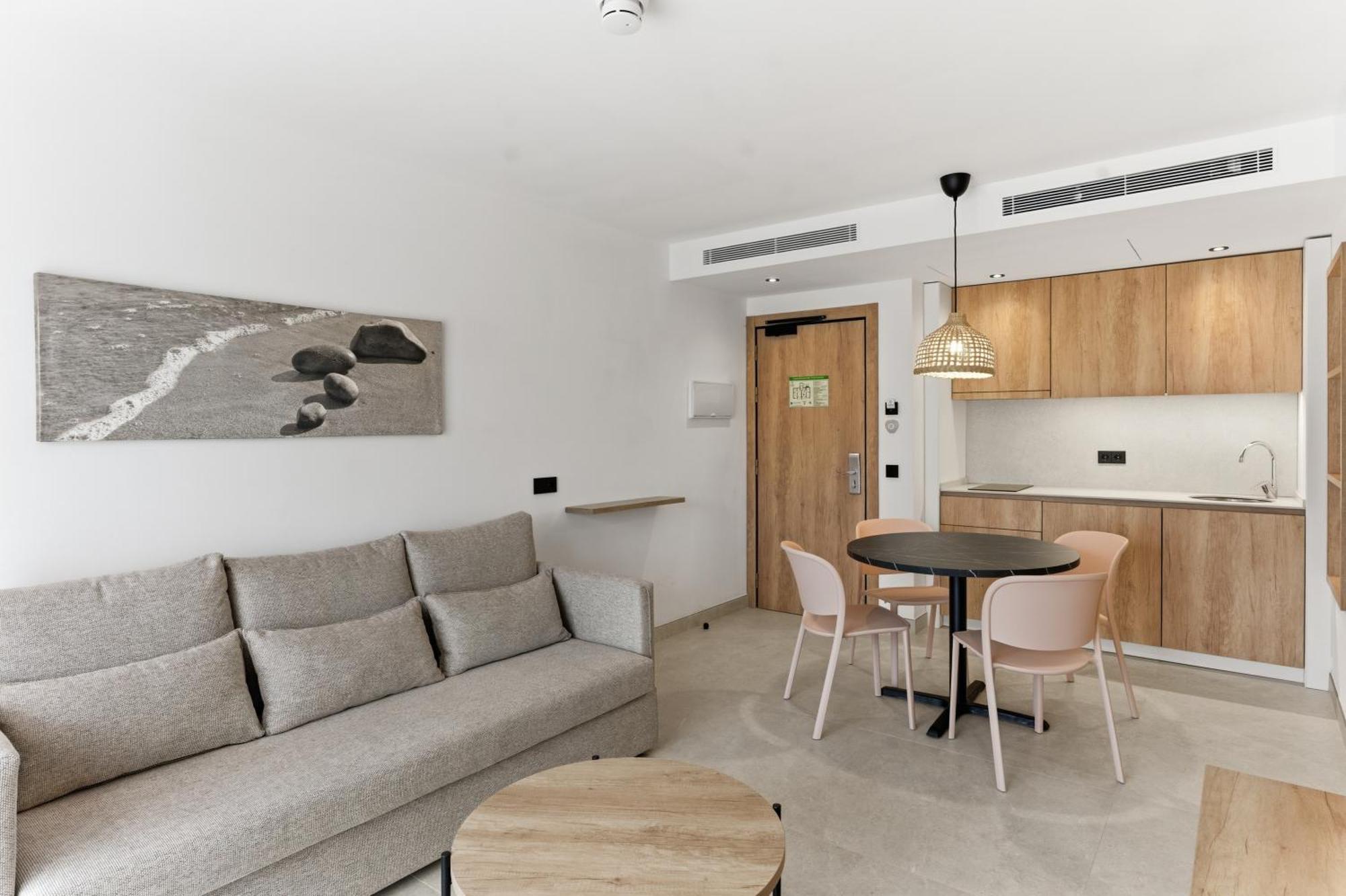 One-Bedroom Apartment Balcony,1770482349:JPEG