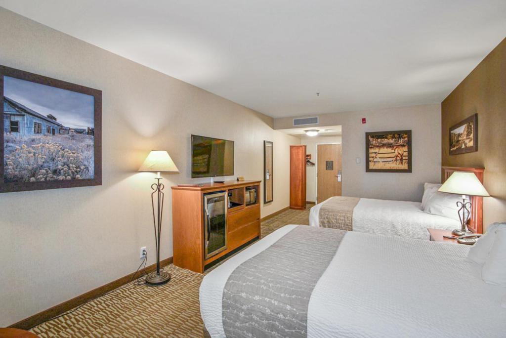 Deluxe Queen Room with Two Queen Beds