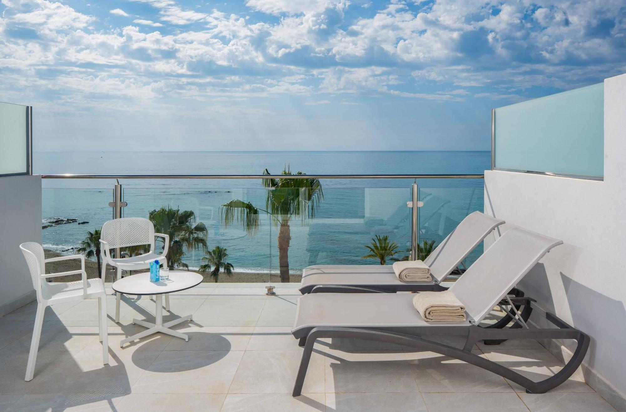Premium Room Sea View with Solarium