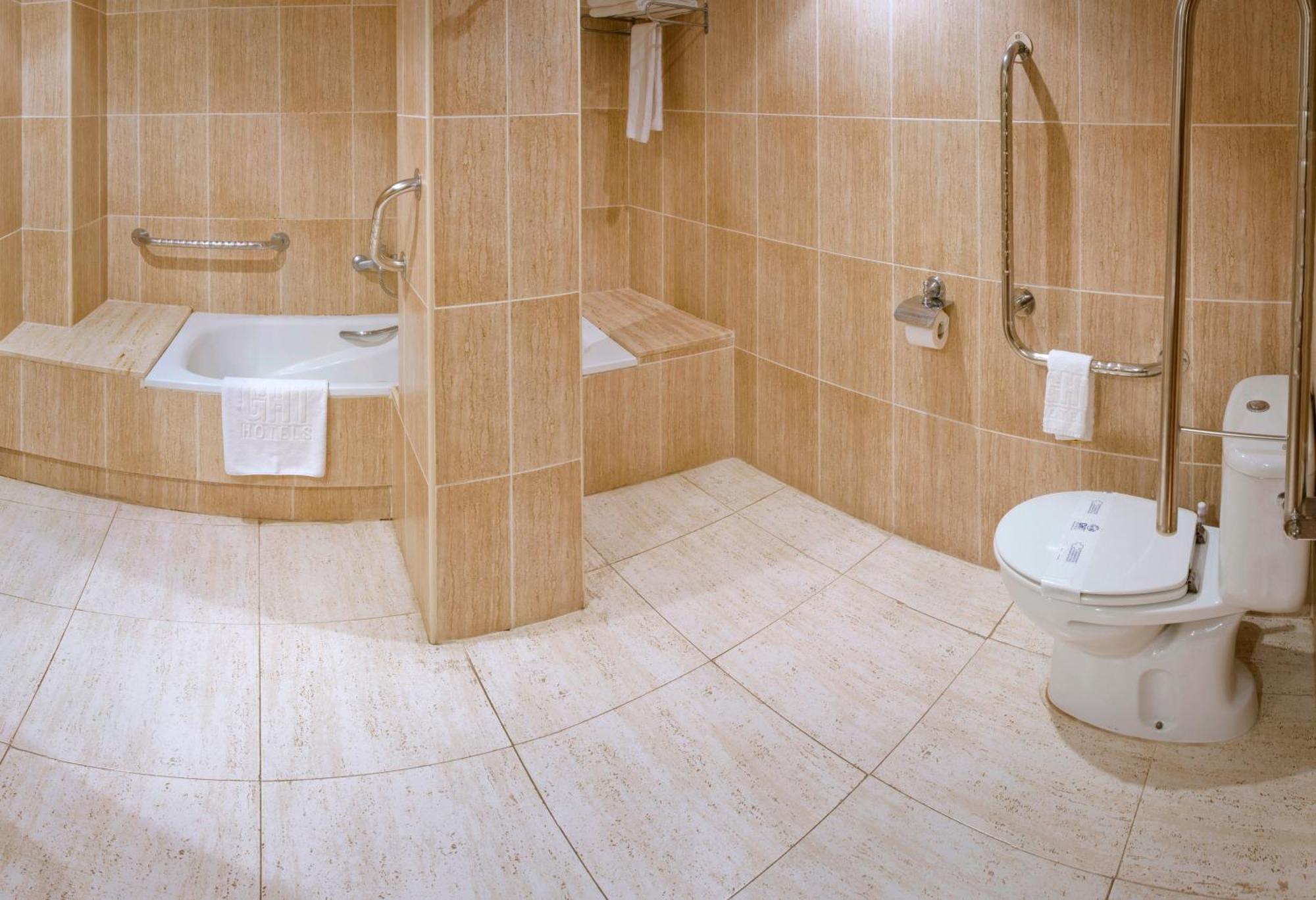 Chambre Double ou Lits Jumeaux avec Balcon