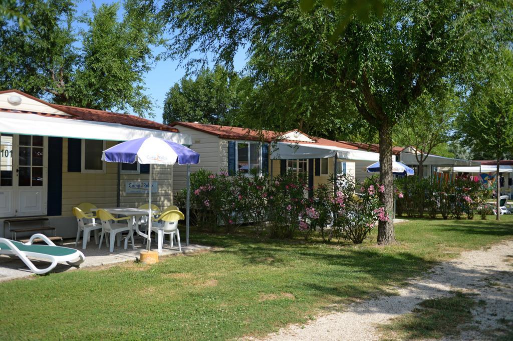 Mobile Home Standard Towels or Bed linen available a fee Pets allowed a fee,377051467:JPEG