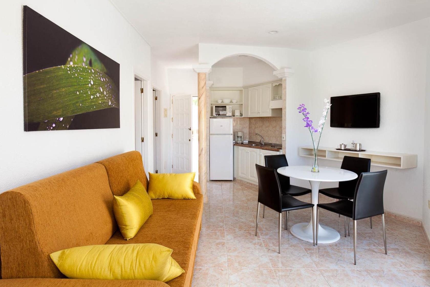 Two-Bedroom Apartment,665955477:JPEG