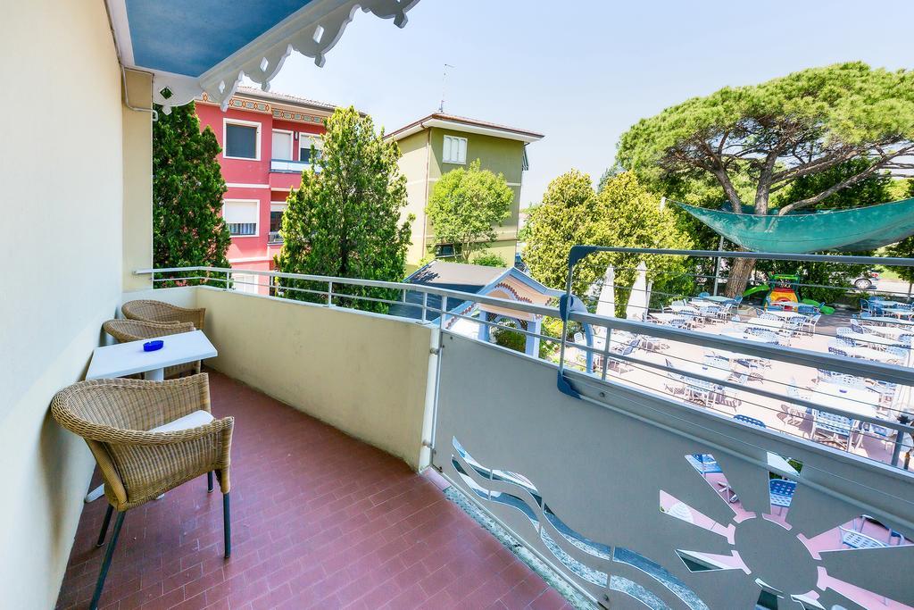 Family Suite with Balcony,403374654:JPEG