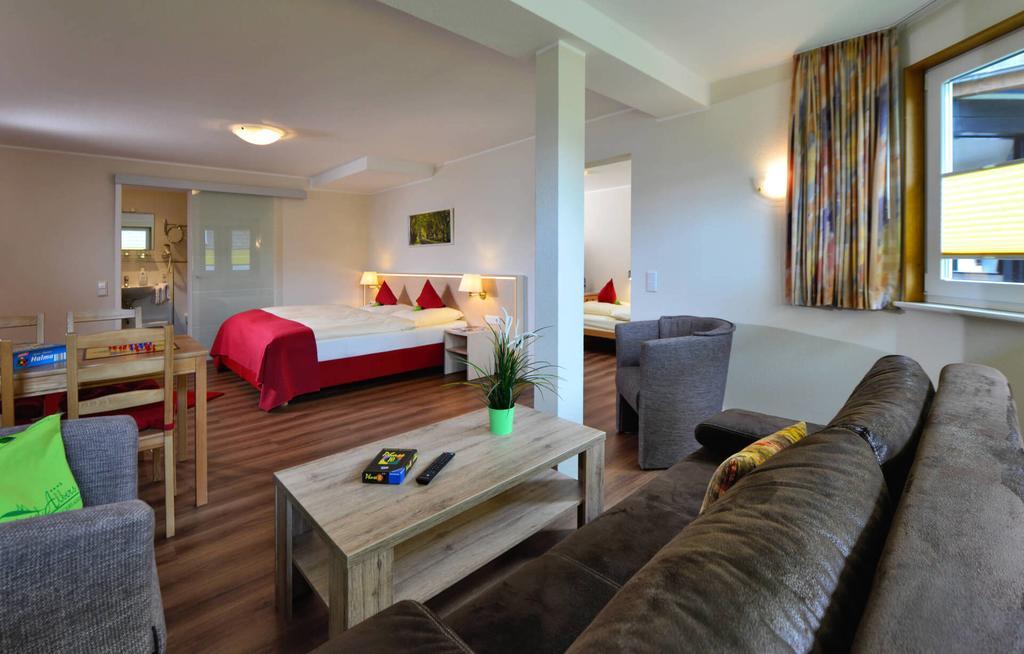 Family Suite,698103135:JPEG