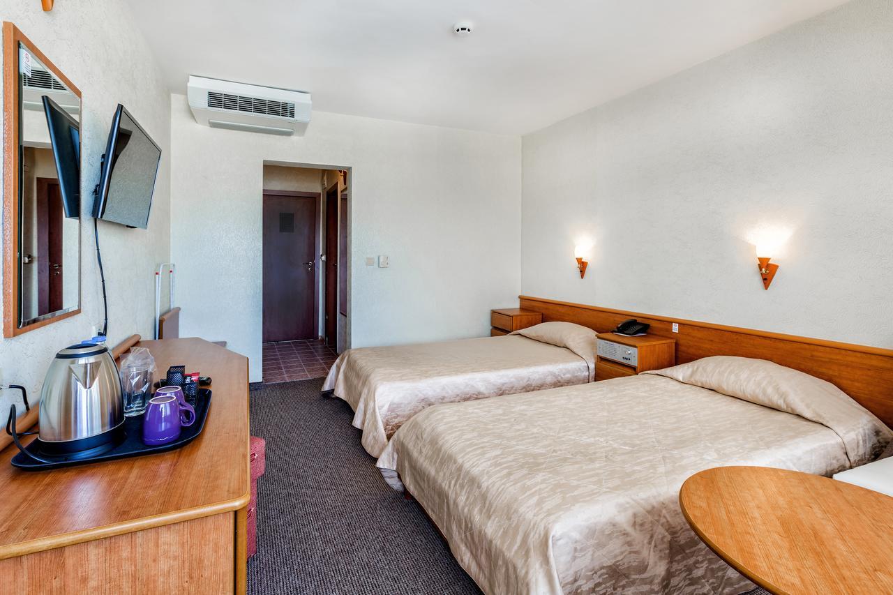 Single Room Partial Sea View