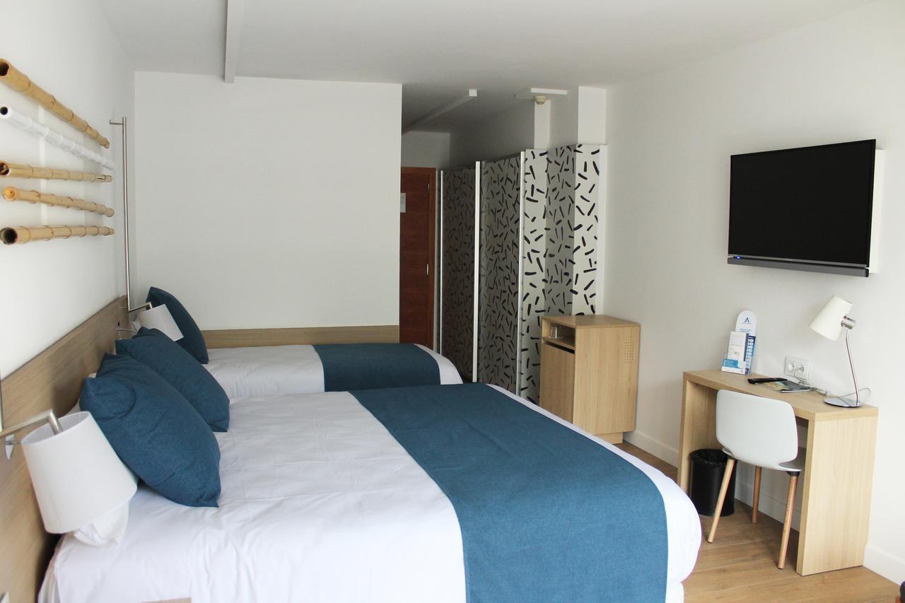 Design Dreibettzimmer (2 Erwachsene + 1 Kind)