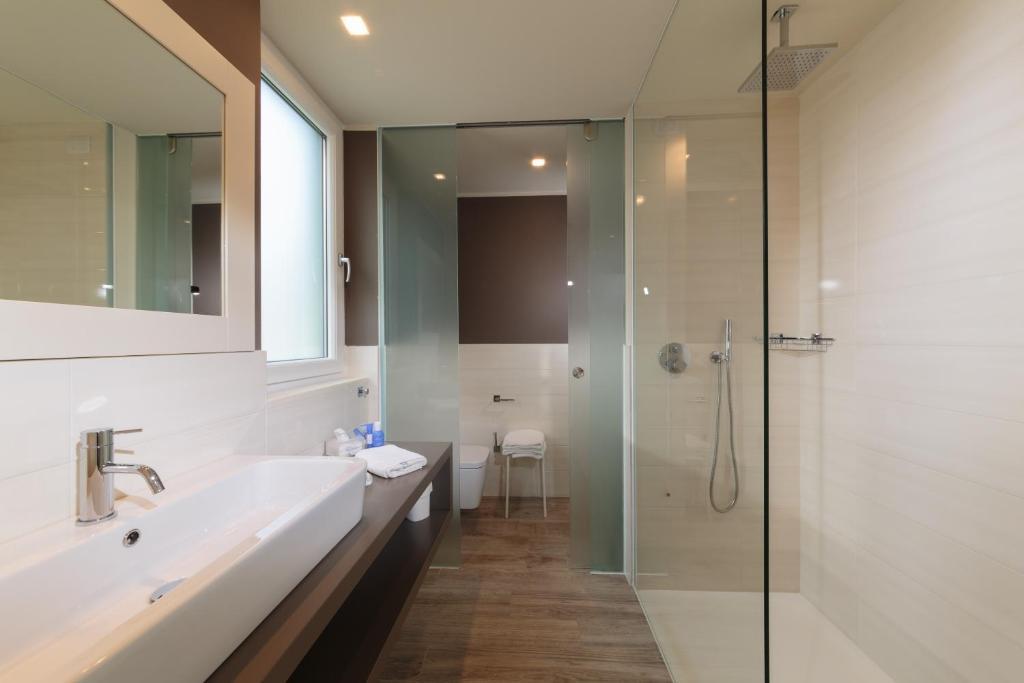 Suite View Annex