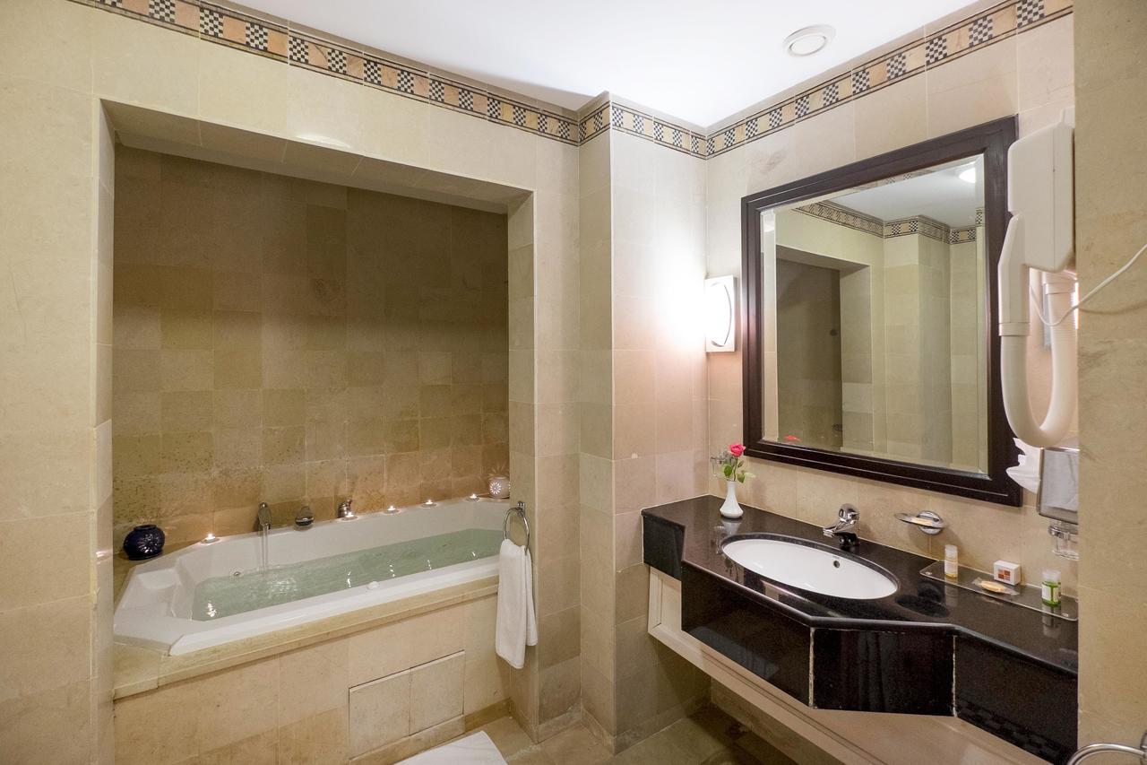 Twin Room with Sea View
