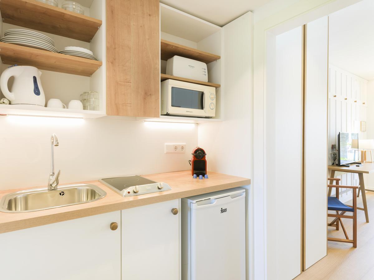 Premium Suite,743750935:JPEG