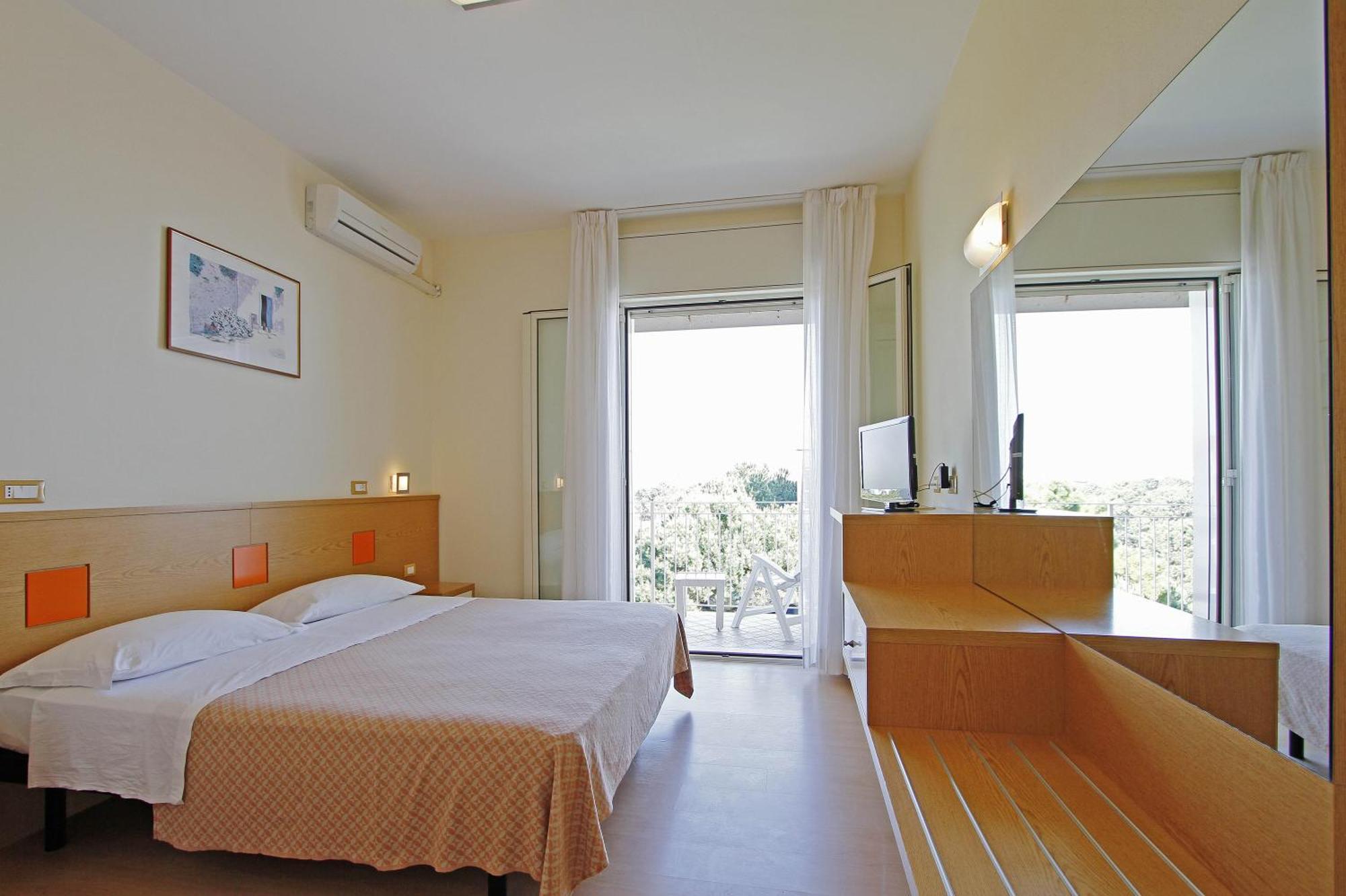 Standard Double or Twin Room Balcony