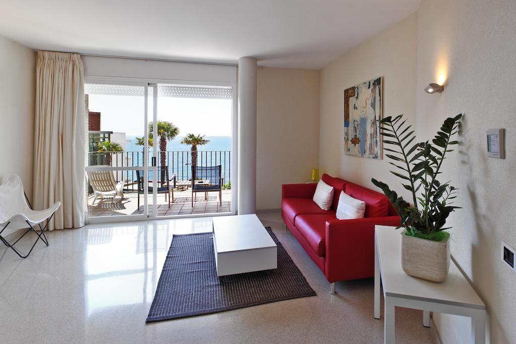 Family Suite (2 Adults + 2 Children) with Garden View