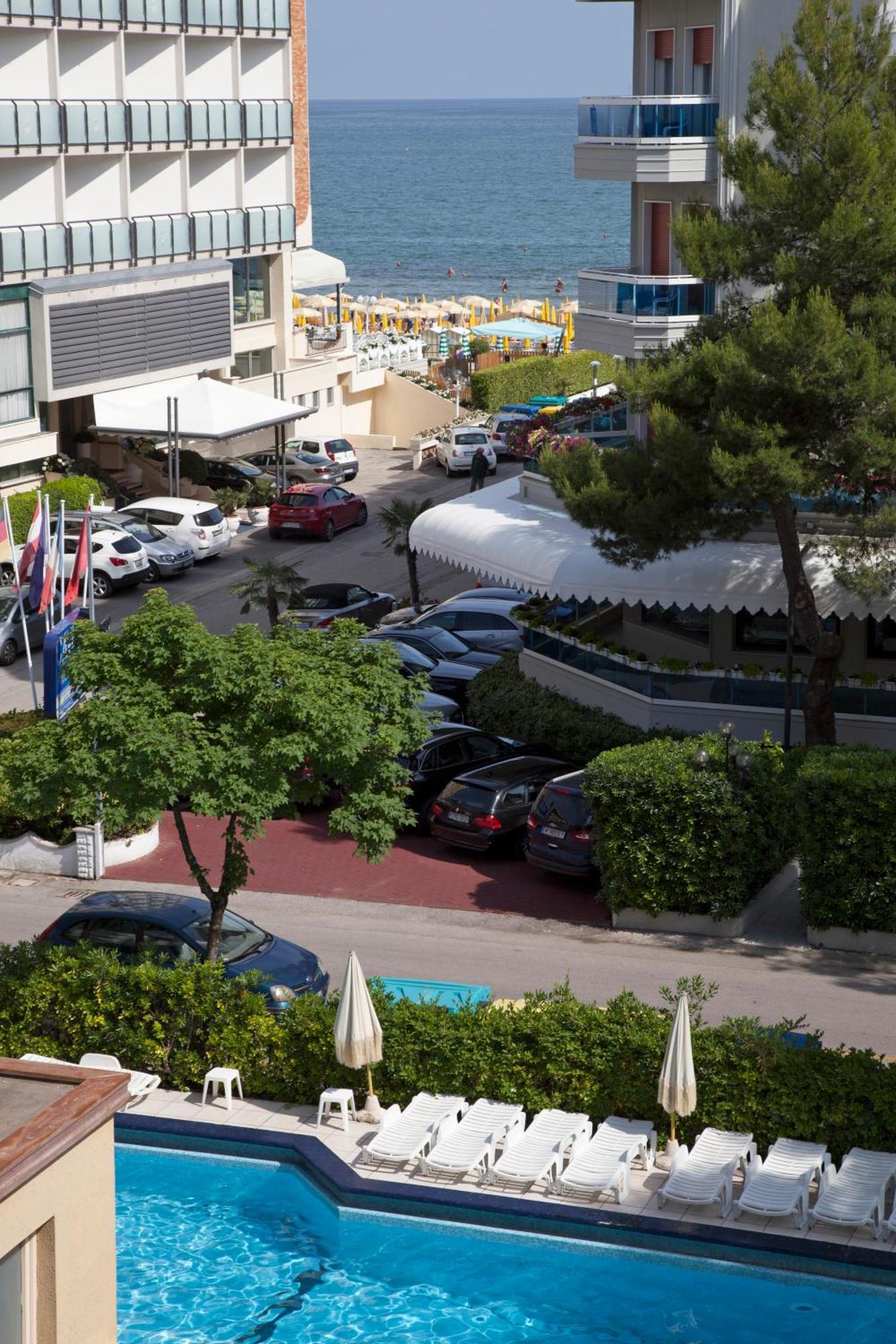 Two Connecting Rooms with Balcony,1458032938:JPEG