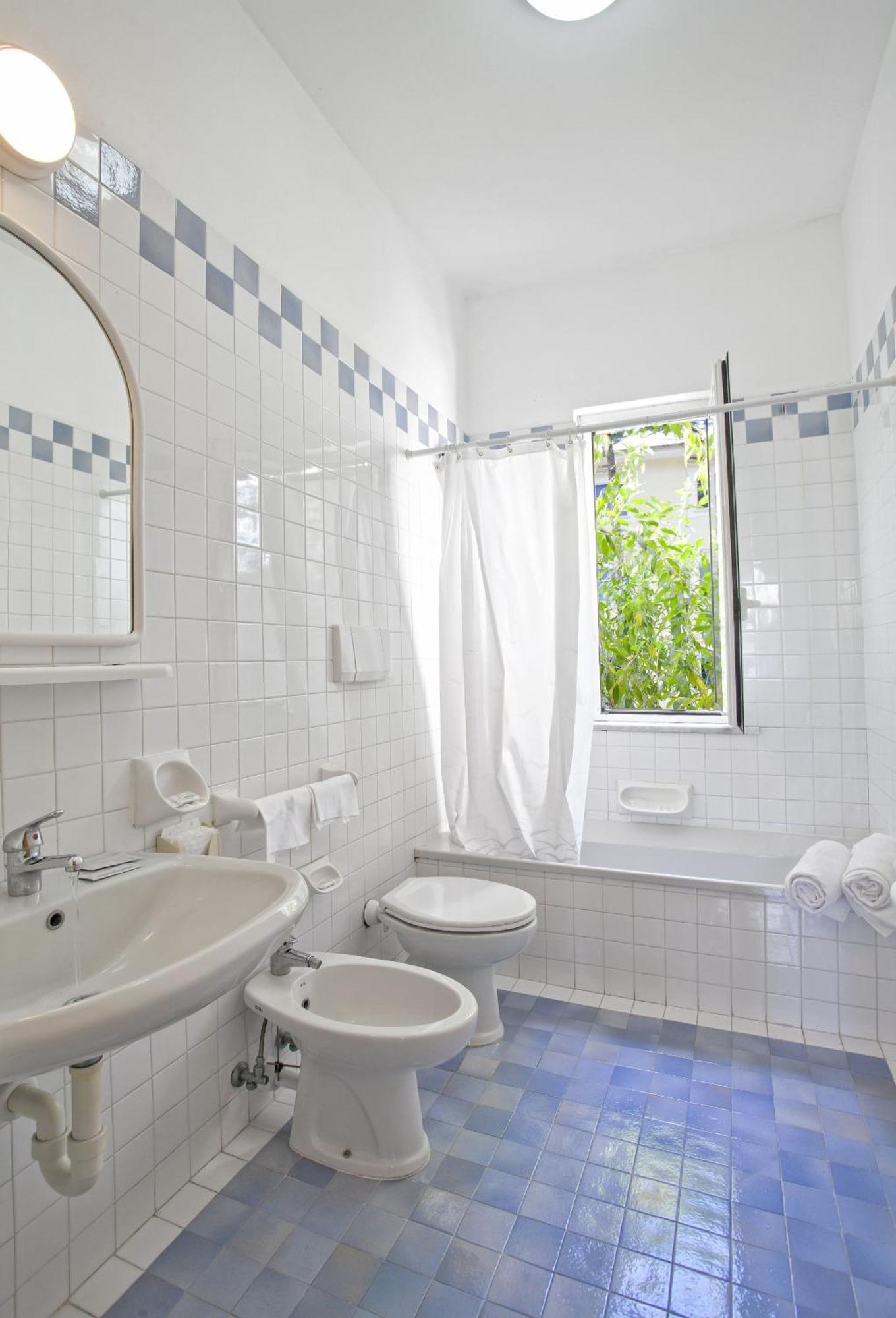 Economy Single Room
