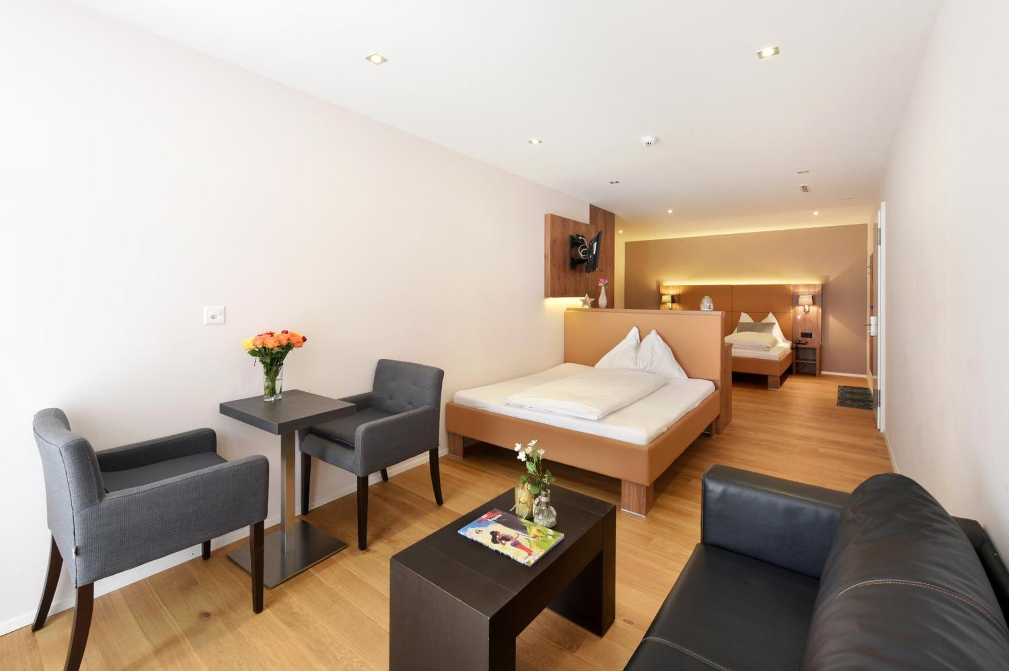 Comfort Family Room,1039830097:JPEG