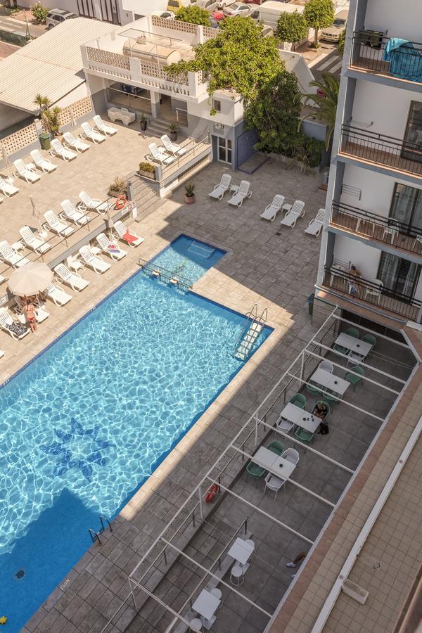 Habitación Doble Superior con vistas a la piscina - 1 o 2 camas