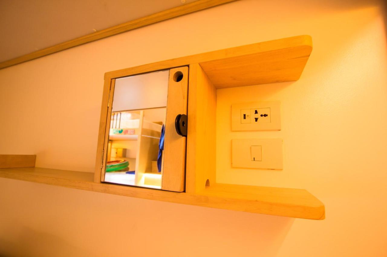Posto Letto in Dormitorio Misto con 8 Letti