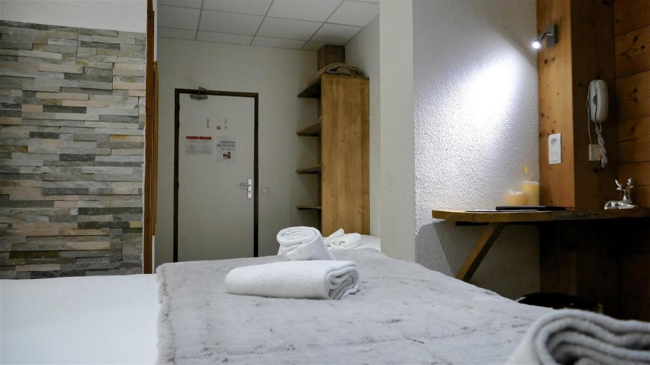 Twin Room - Forest Side