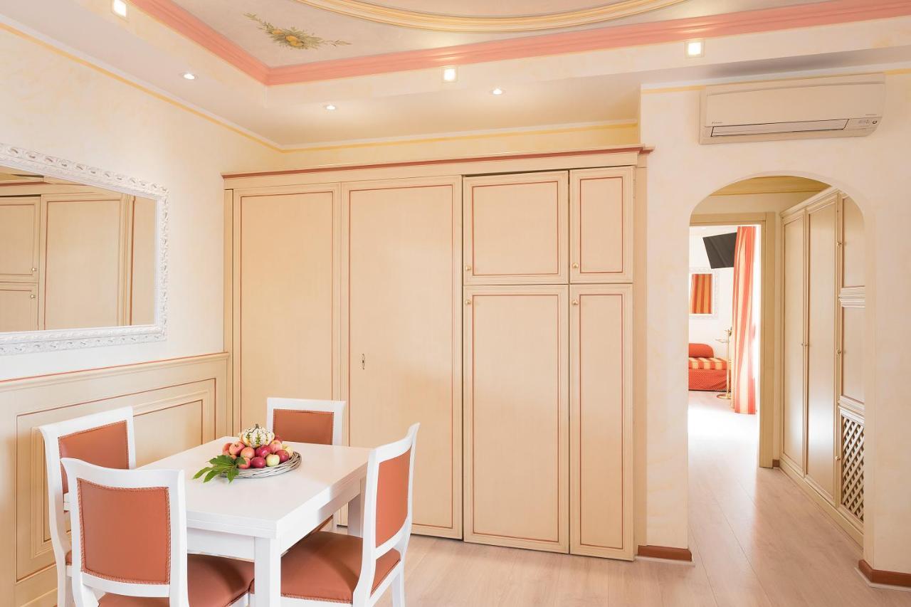 Suite con Terrazza Privata e Vista Lago