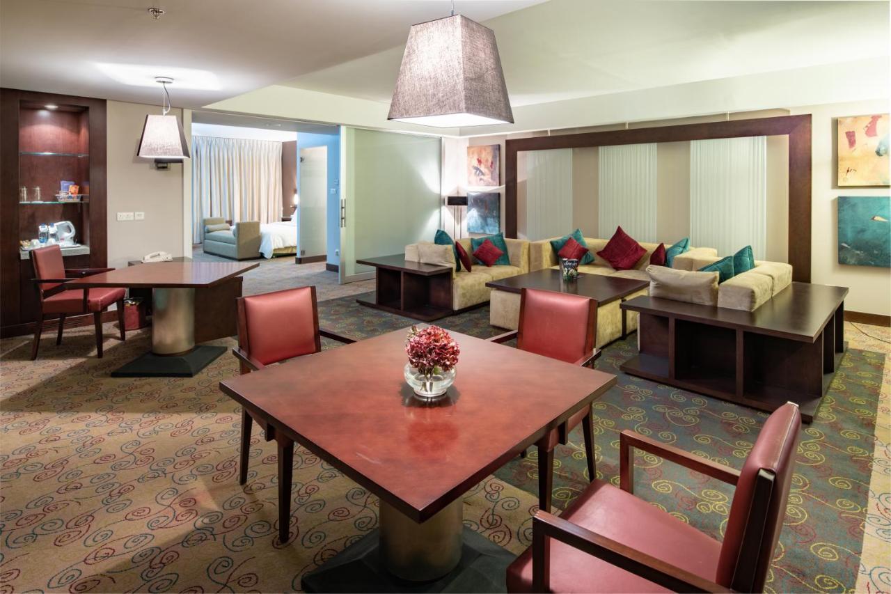 Suite 1 Chambre avec Accès au Salon