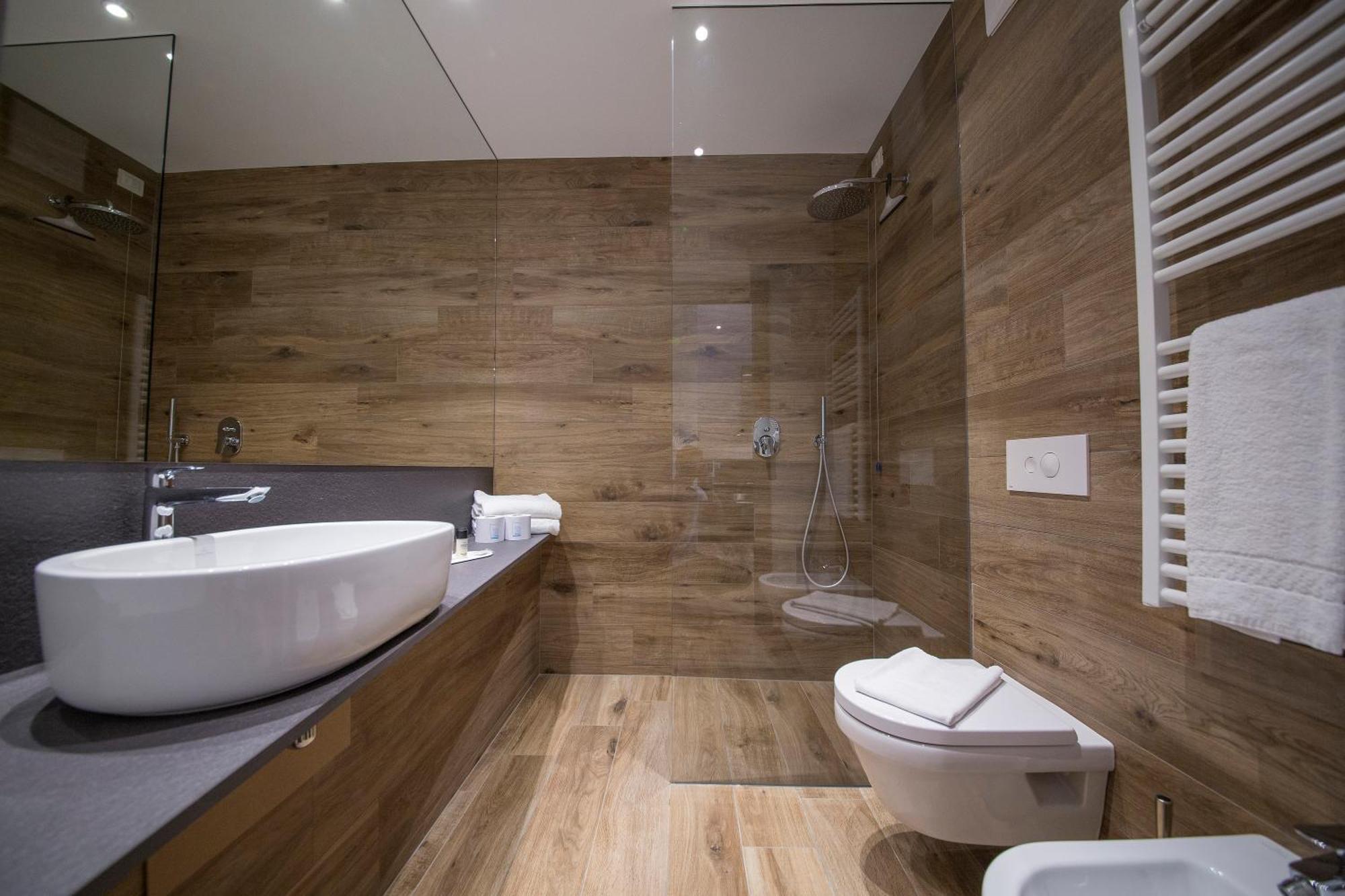 Double or Twin Room Balcony