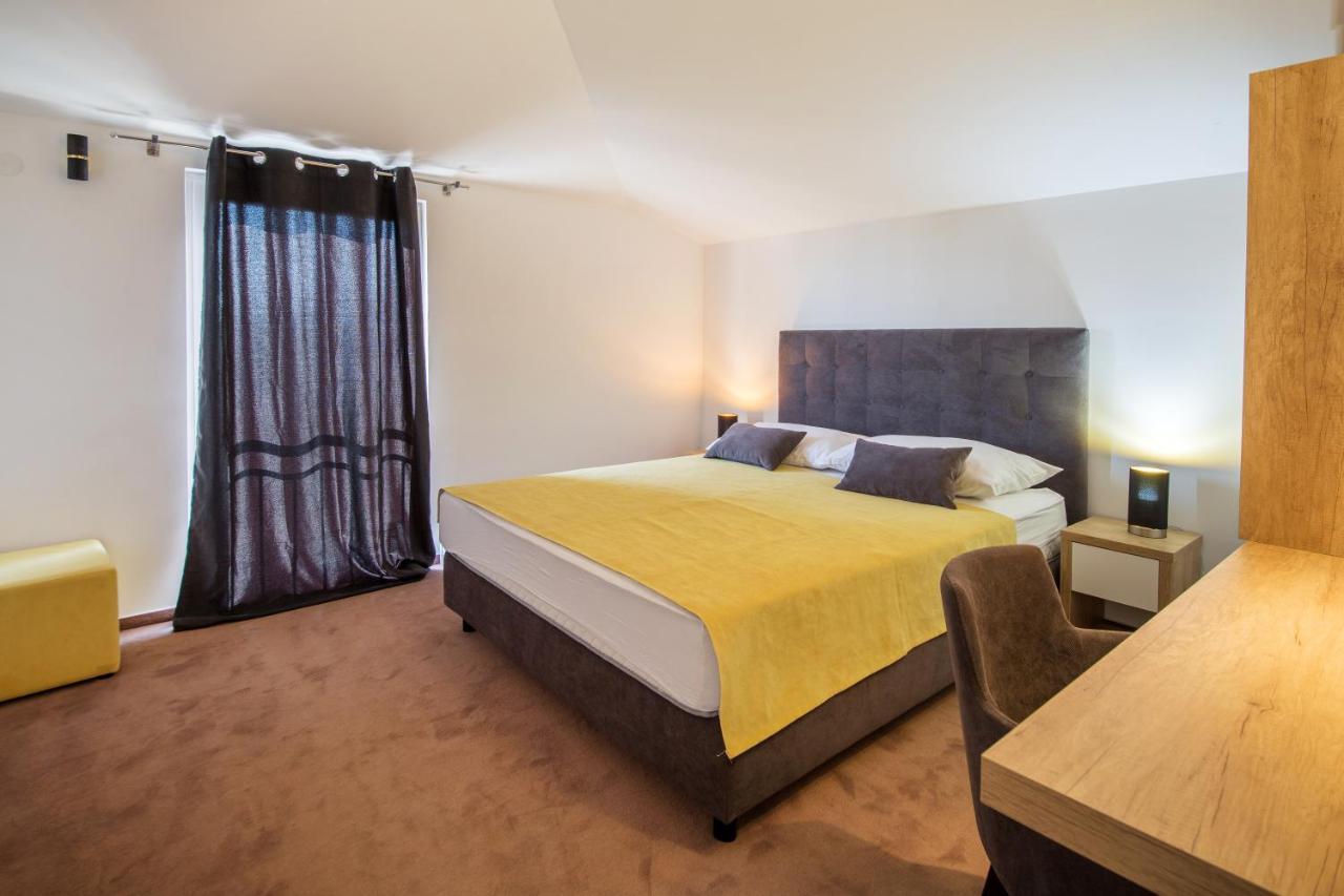 Penthouse Apartment,918722368:JPEG