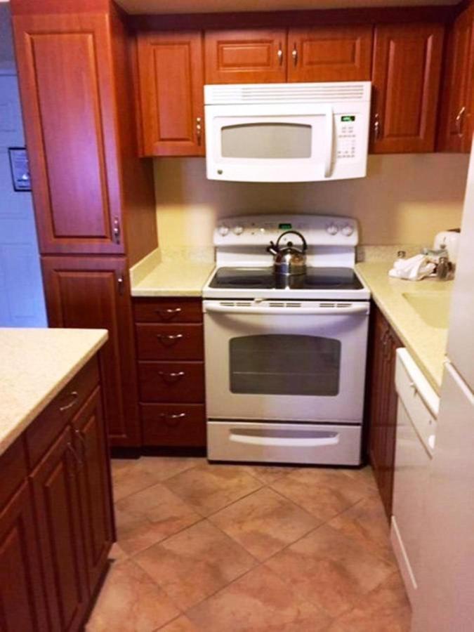 One-Bedroom Apartment NO RESORT FEE,943376563:JPEG