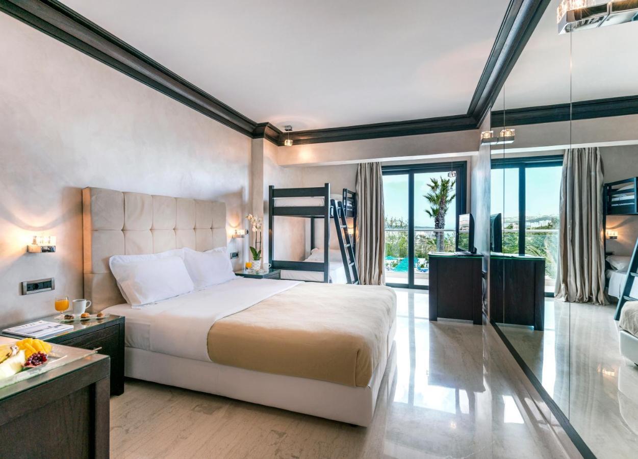 Habitación Cuádruple con vistas al mar