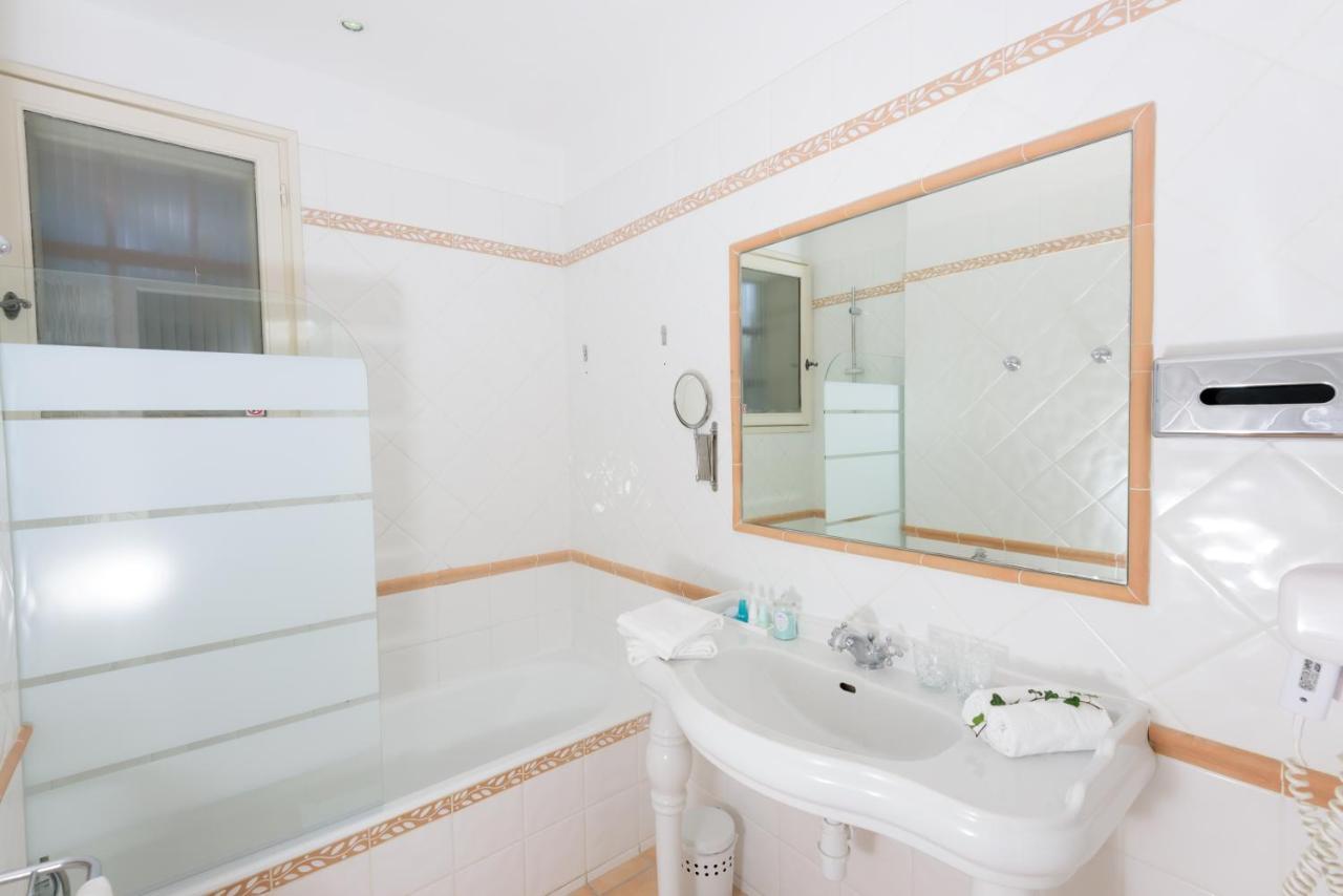 Double or Twin Room Park View